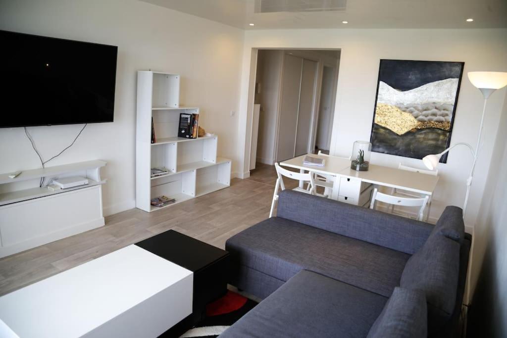 Le Refuge Blesois Avec Parking Prive - Blesois Refuge With Private Parking Apartment Blois Exterior photo